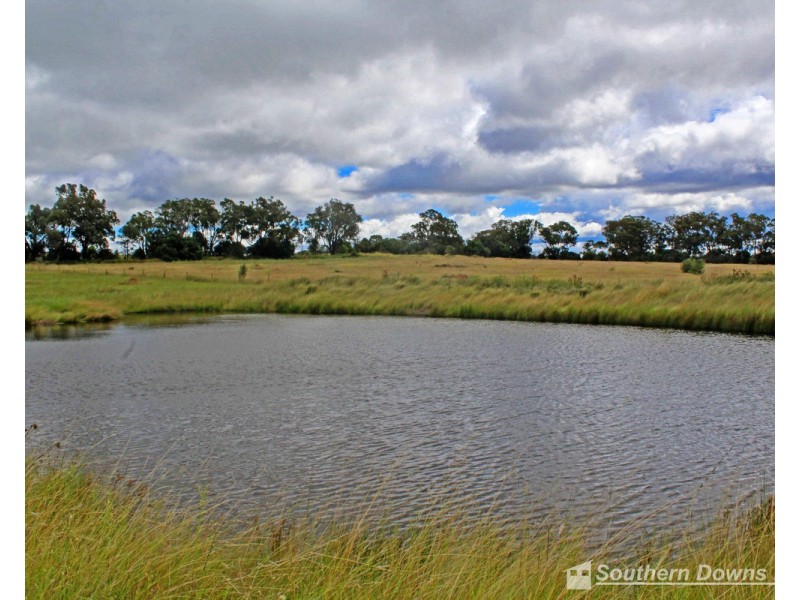 72 Cnr Dight & Busch Road, Rosenthal Heights QLD 4370