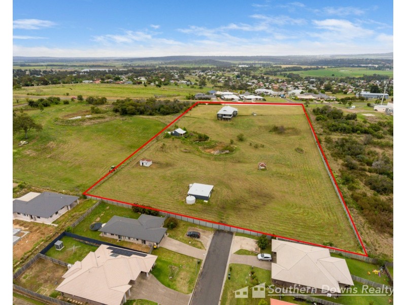 96 Glen Road, Rosenthal Heights QLD 4370