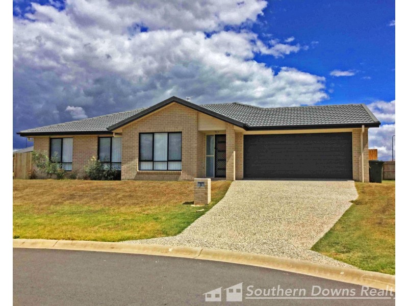 3 Bond Place, Warwick QLD 4370