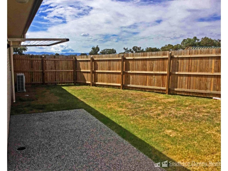 3 Bond Place, Warwick QLD 4370