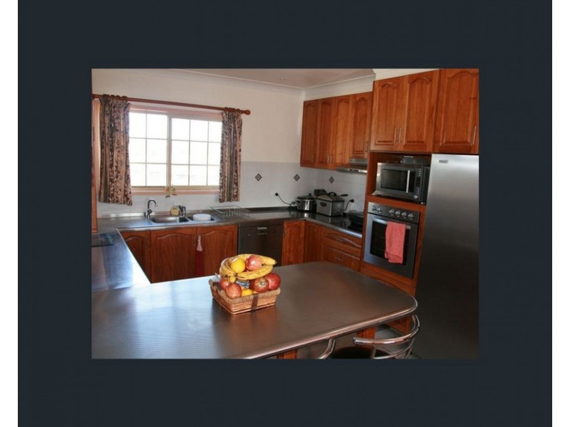 33 Gibson Road, Warwick QLD 4370