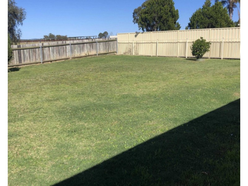 4 Flynn Drive, Warwick QLD 4370