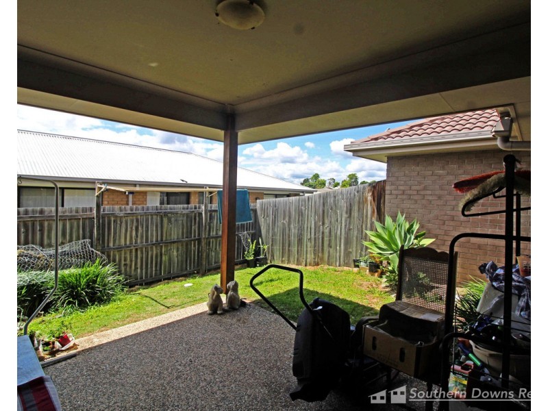 1 & 2/9 Affinity Drive, Rosenthal Heights QLD 4370