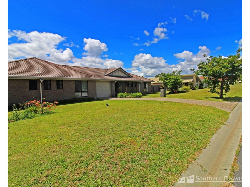 1 & 2/9 Affinity Drive, Rosenthal Heights QLD 4370