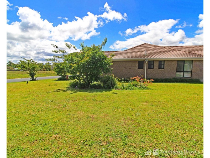 1 & 2/9 Affinity Drive, Rosenthal Heights QLD 4370