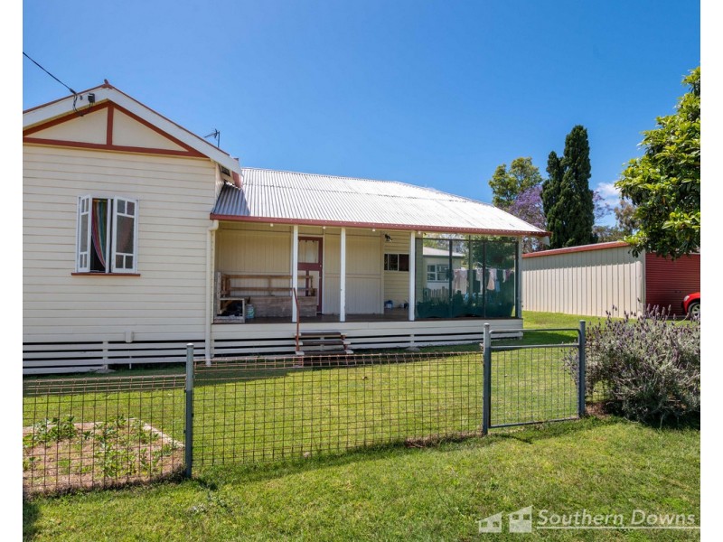 18 George Street, Warwick QLD 4370