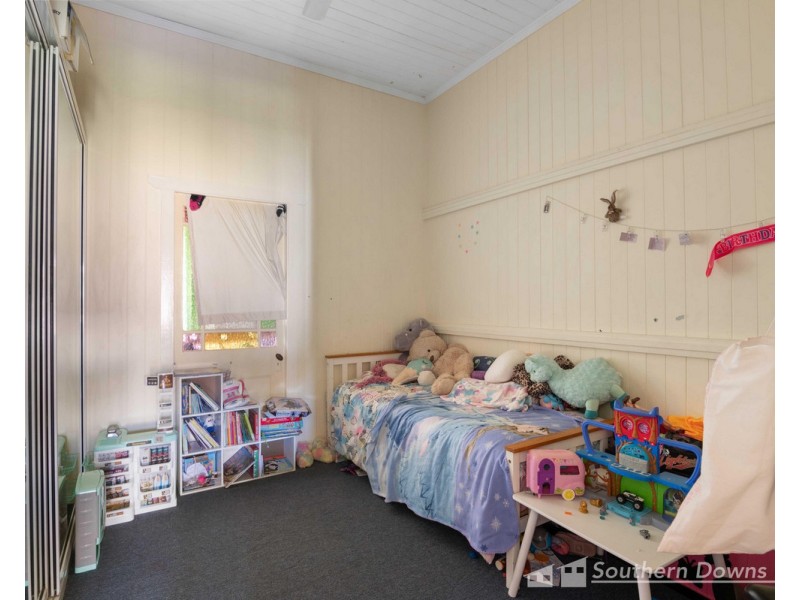 18 George Street, Warwick QLD 4370