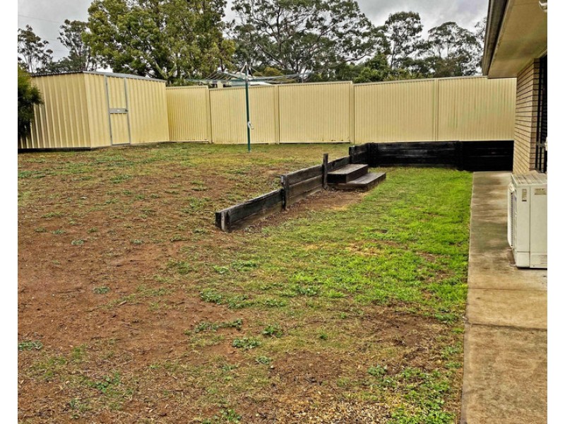6 Lomandra Court, Womina QLD 4370