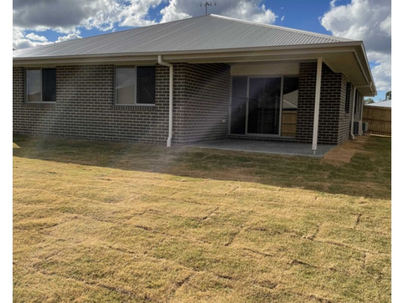 9 Compass Crt, Warwick QLD 4370