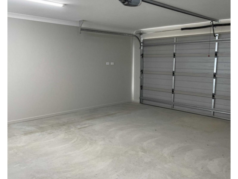 9 Compass Crt, Warwick QLD 4370