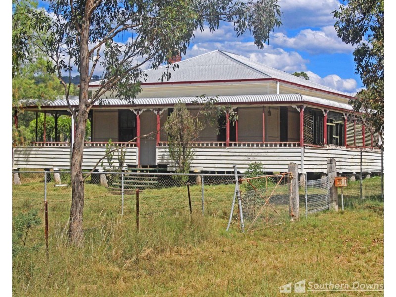 1061 Connolly Dam Road, Silverwood QLD 4370