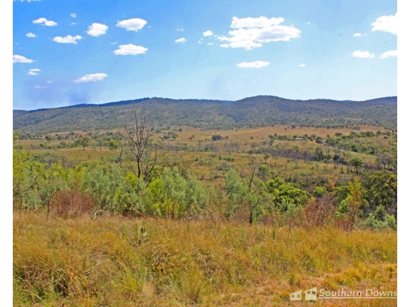 1061 Connolly Dam Road, Silverwood QLD 4370