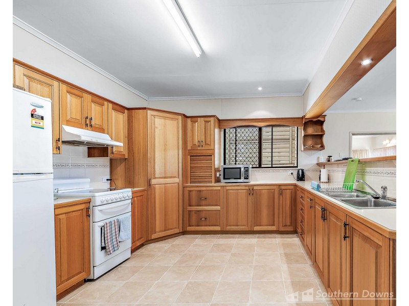 41 Alexander Drive, Warwick QLD 4370