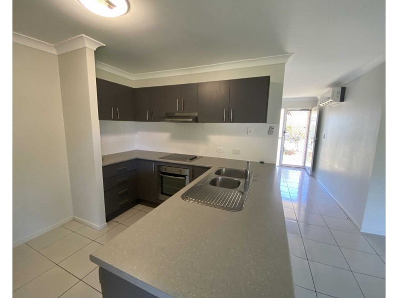 2/3 Rose Bud Court, Warwick QLD 4370