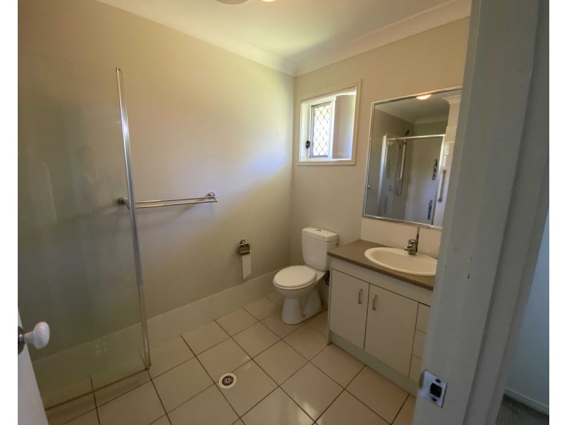 2/3 Rose Bud Court, Warwick QLD 4370