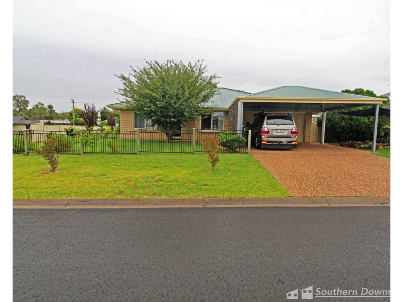 2 Bernecker Street, Warwick QLD 4370