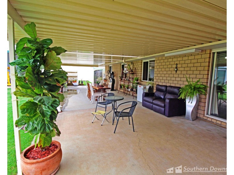 2 Bernecker Street, Warwick QLD 4370