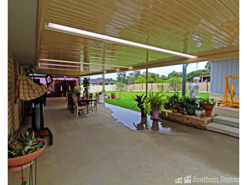 2 Bernecker Street, Warwick QLD 4370