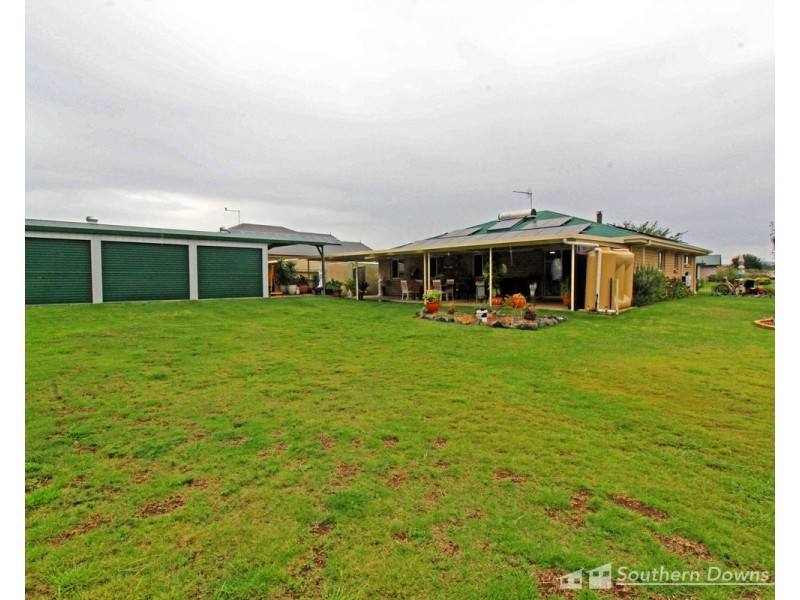 2 Bernecker Street, Warwick QLD 4370