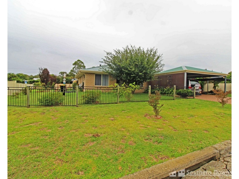 2 Bernecker Street, Warwick QLD 4370