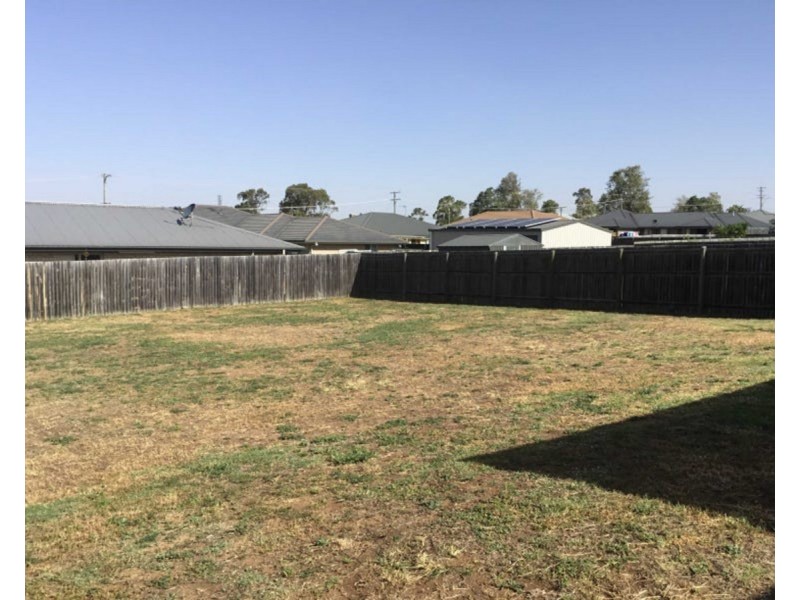 12 Sharon Drive, Warwick QLD 4370