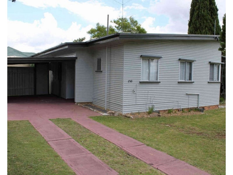 150 Wood Street, Warwick QLD 4370