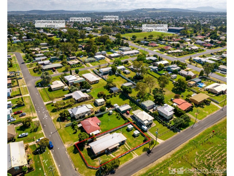 111 Cleary Street, Warwick QLD 4370