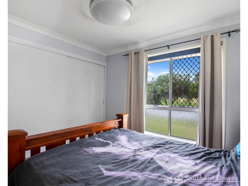 111 Cleary Street, Warwick QLD 4370