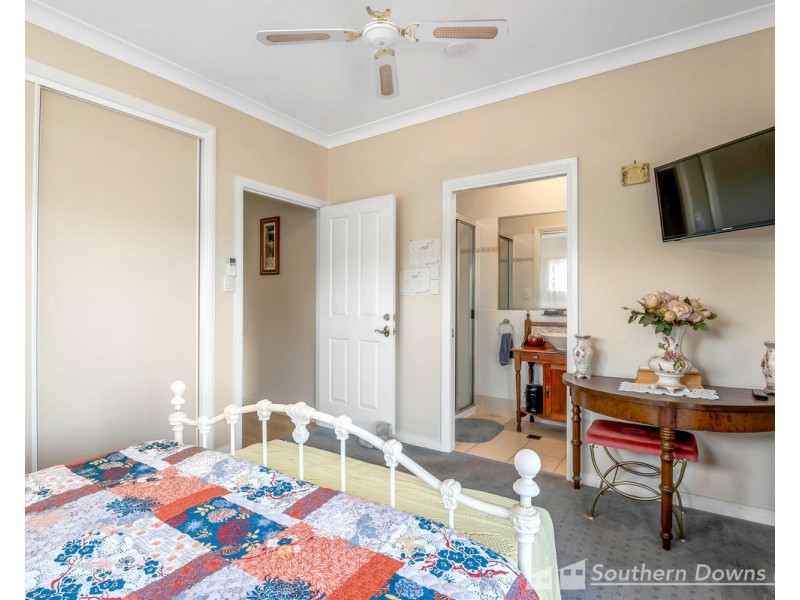 46-48 Raff Street, Allora QLD 4362