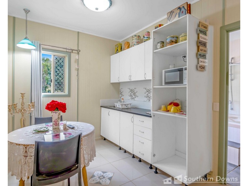 46-48 Raff Street, Allora QLD 4362