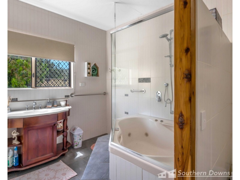 46-48 Raff Street, Allora QLD 4362