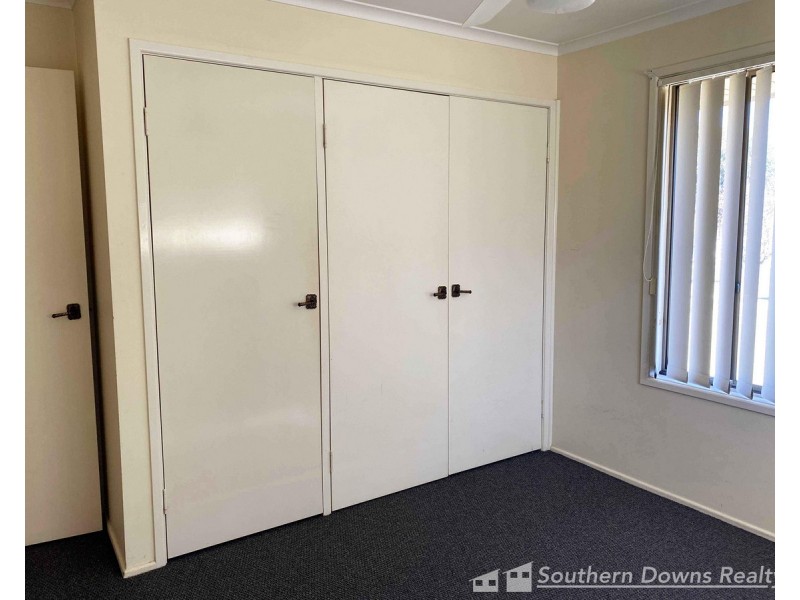 12 Briggs Street, Warwick QLD 4370