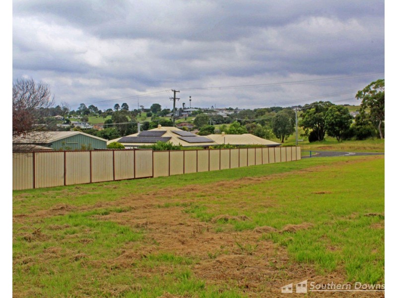 223 Pratten Street, Warwick QLD 4370