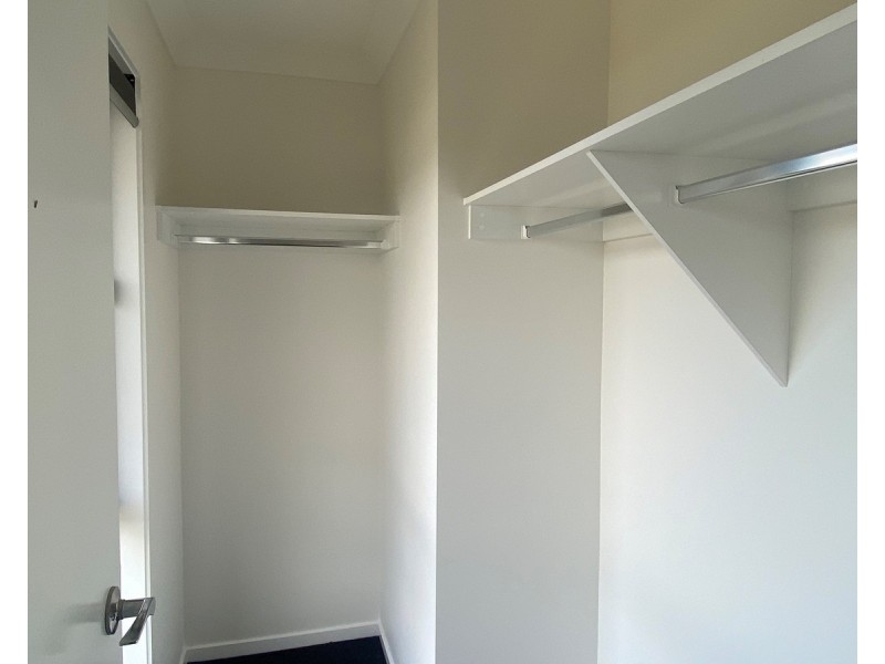 1/2-4 Compass Crt, Warwick QLD 4370