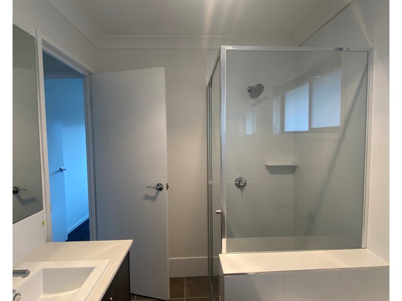 1/2-4 Compass Crt, Warwick QLD 4370