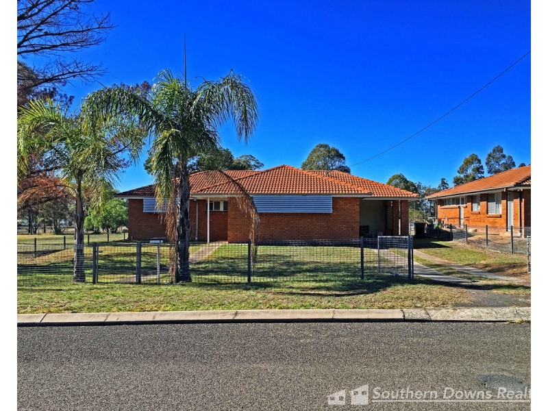 8 Quinn Street, Warwick QLD 4370
