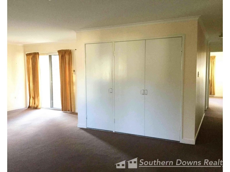 8 Quinn Street, Warwick QLD 4370