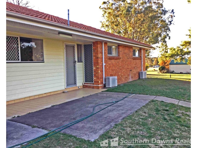 8 Quinn Street, Warwick QLD 4370