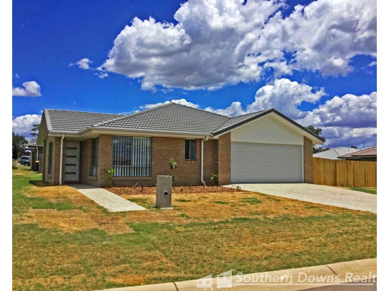 2 Olsen Street, Rosenthal Heights QLD 4370