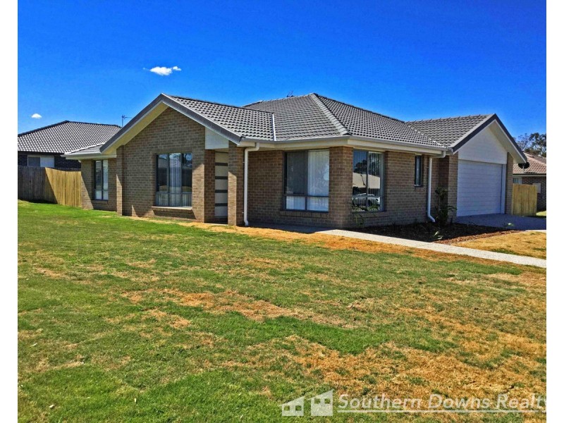 2 Olsen Street, Rosenthal Heights QLD 4370