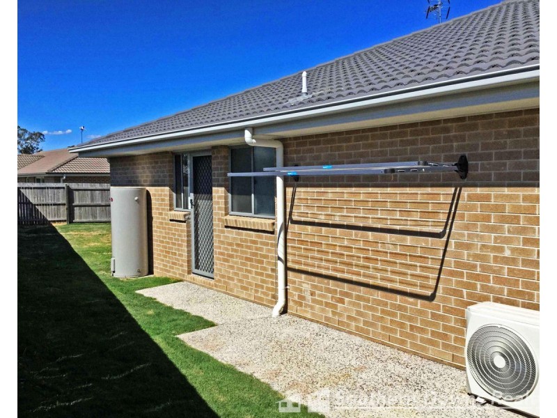 2 Olsen Street, Rosenthal Heights QLD 4370