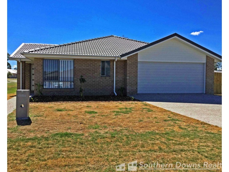 2 Olsen Street, Rosenthal Heights QLD 4370