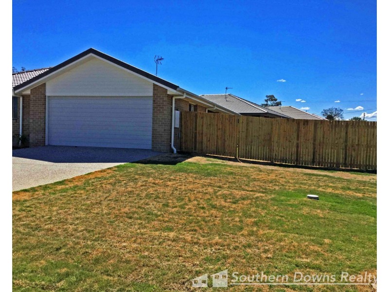 2 Olsen Street, Rosenthal Heights QLD 4370