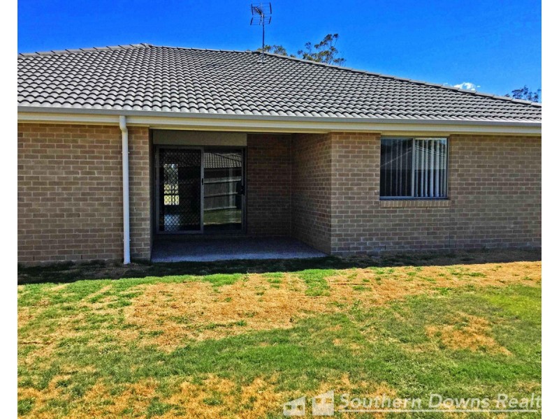 2 Olsen Street, Rosenthal Heights QLD 4370