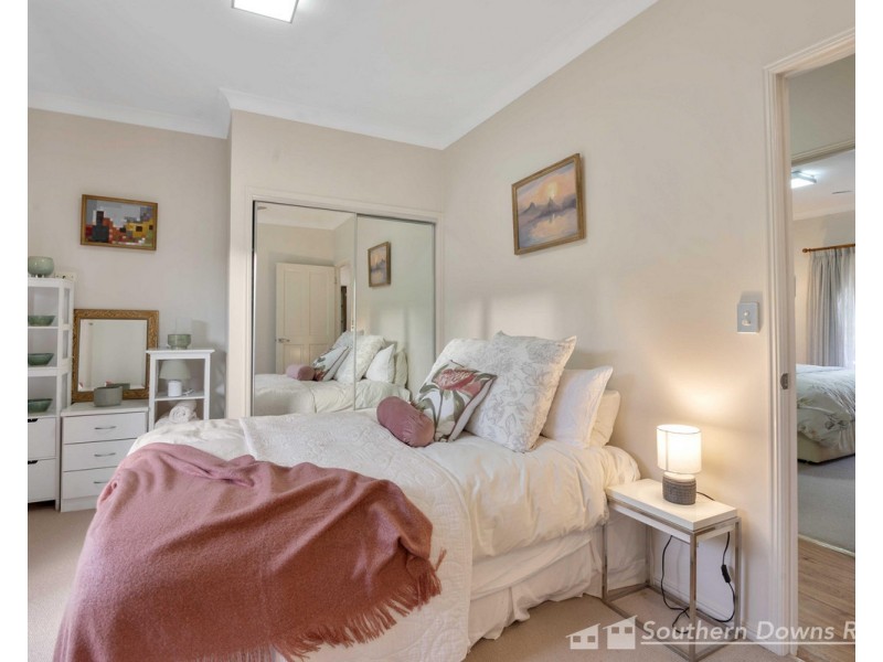 6 Carey’s Road, Emu Vale QLD 4371