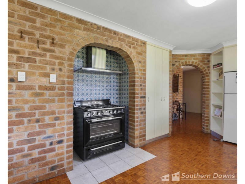 92 Ryans Road, Mount Marshall QLD 4362