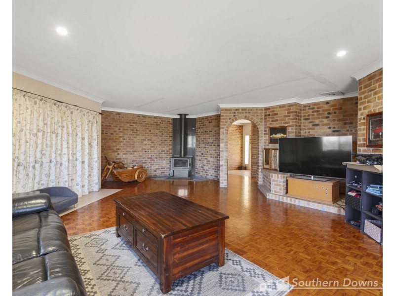 92 Ryans Road, Mount Marshall QLD 4362