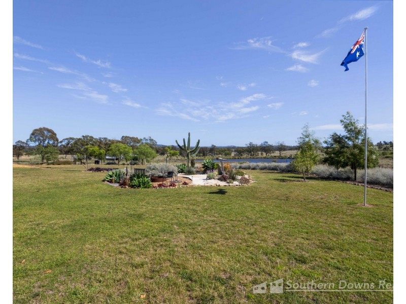 18079 Cunningham Highway, Karara QLD 4352