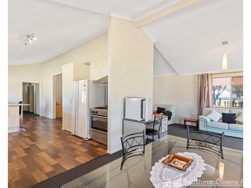 169 Big Hill Road, Pratten QLD 4370
