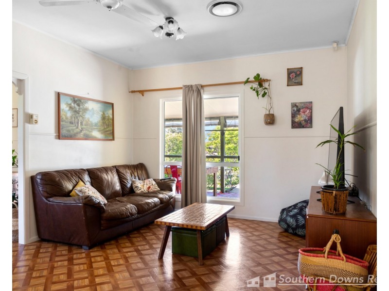 122 Bisley Street, Warwick QLD 4370
